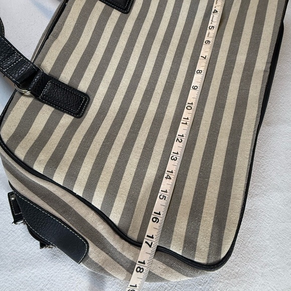 BUENO Striped Canvas Duffel Bag, Carry All , Weekender, Looks New - Picture 8 of 10